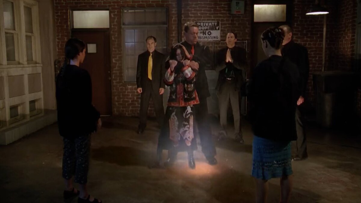 Один из всадников "захватил" Прю.