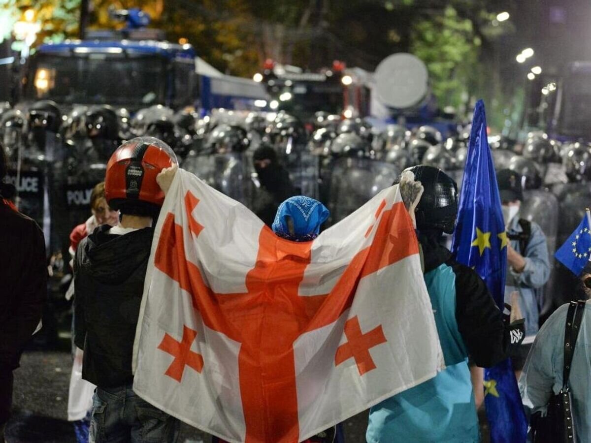    Митинг протеста против закона об иноагентах в Тбилиси© Sputnik