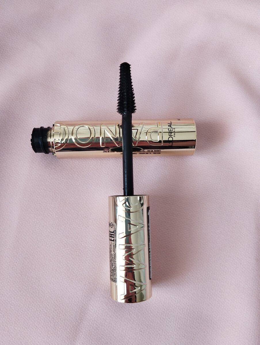 Тушь для ресниц L'Oréal Paris Panorama.