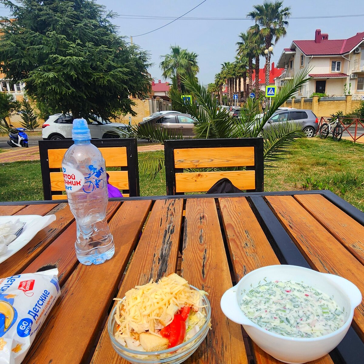 Столовая "Утро" и шикарные виды на пальмы