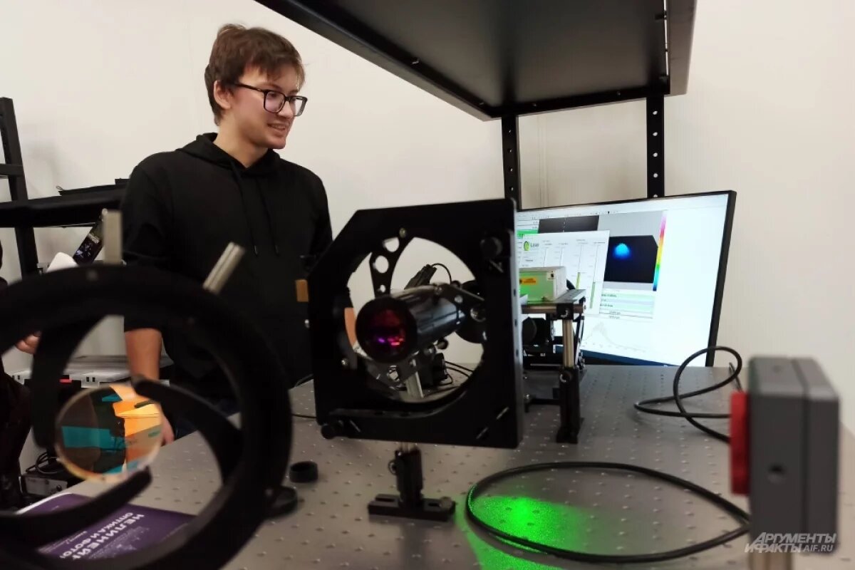    200 новых лабораторий.