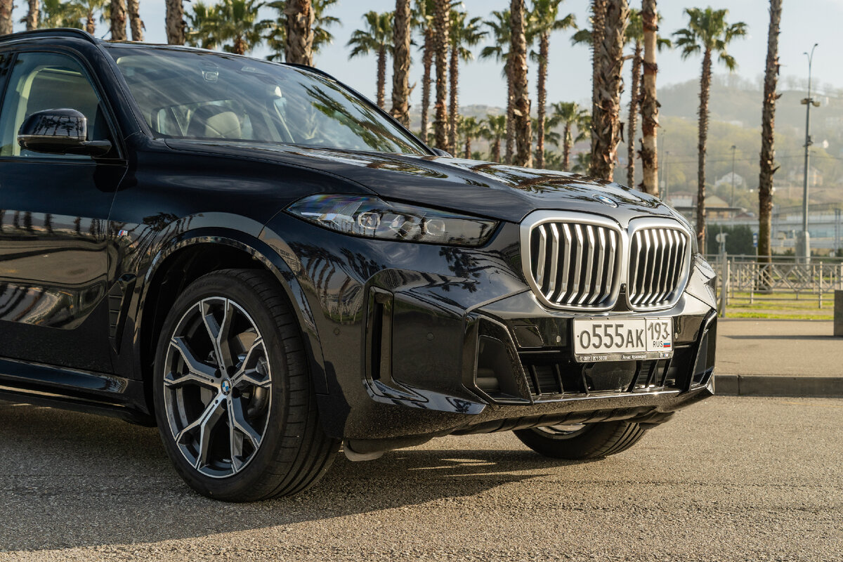 BMW X5 в версии Long 2024 с увеличенным кузовом. Листайте карусель.