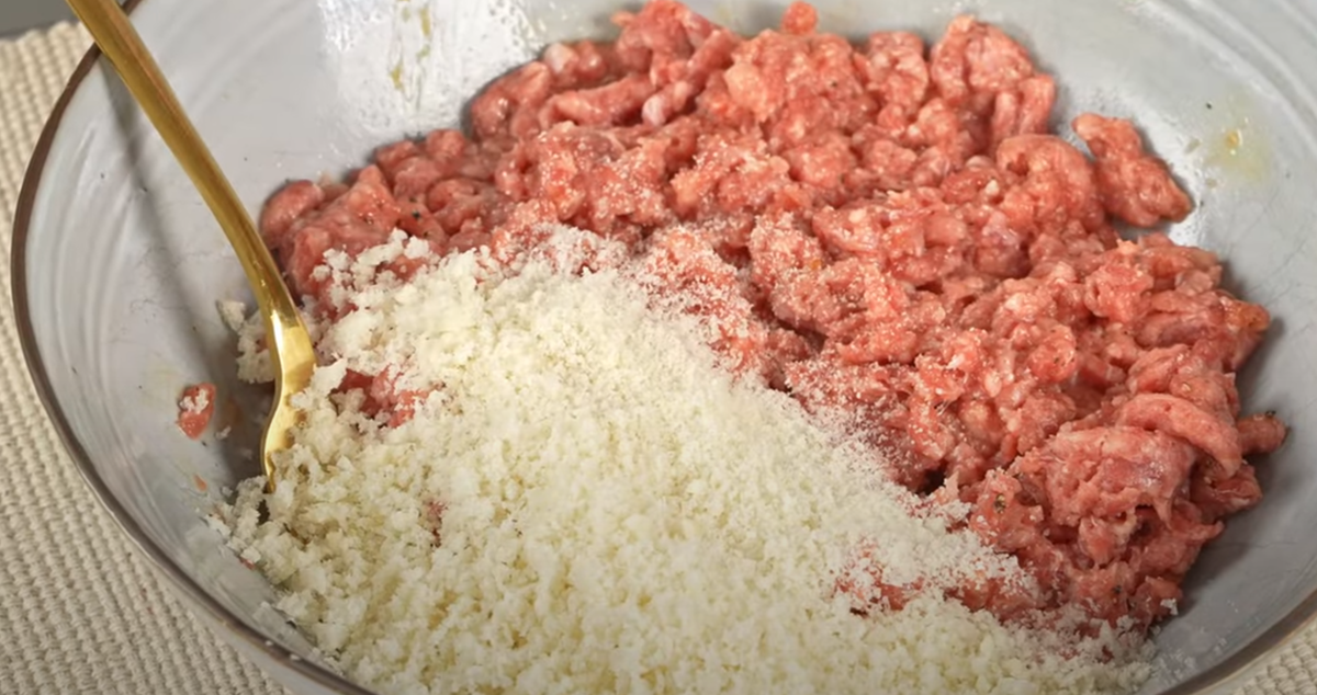 хлебные крошки.