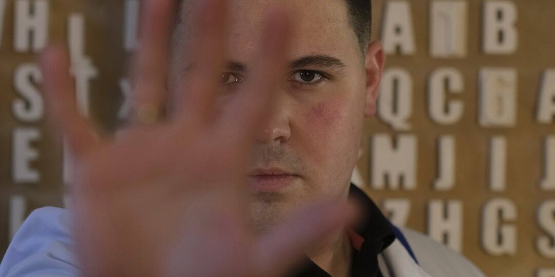 8 болезней, которые могут скрываться за онемением пальцев: от тромбоза до диабета