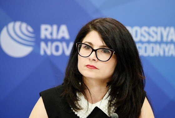    Ева Меркачев