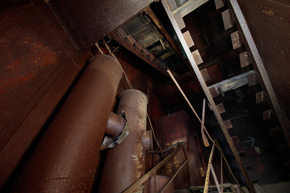 Рижанам советуют заранее присмотреть себе поблизости подходящий подвал / © Sputnik, Робертс Вицупс