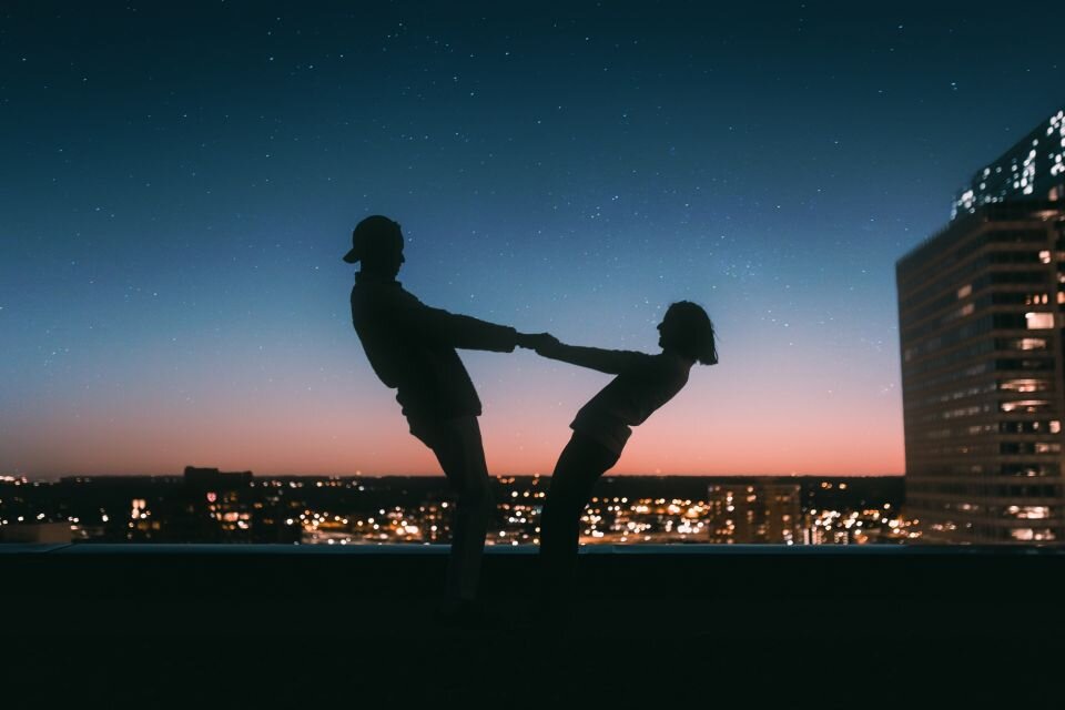    Любовь. Отношения. Пара. Ночь. Источник: unsplash.com