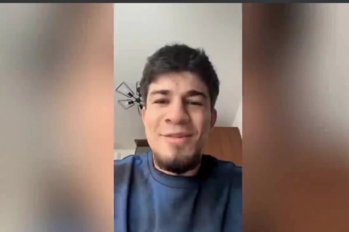    Боец ММА, влетевший в Троицкий мост на арендованном авто, вышел на связь