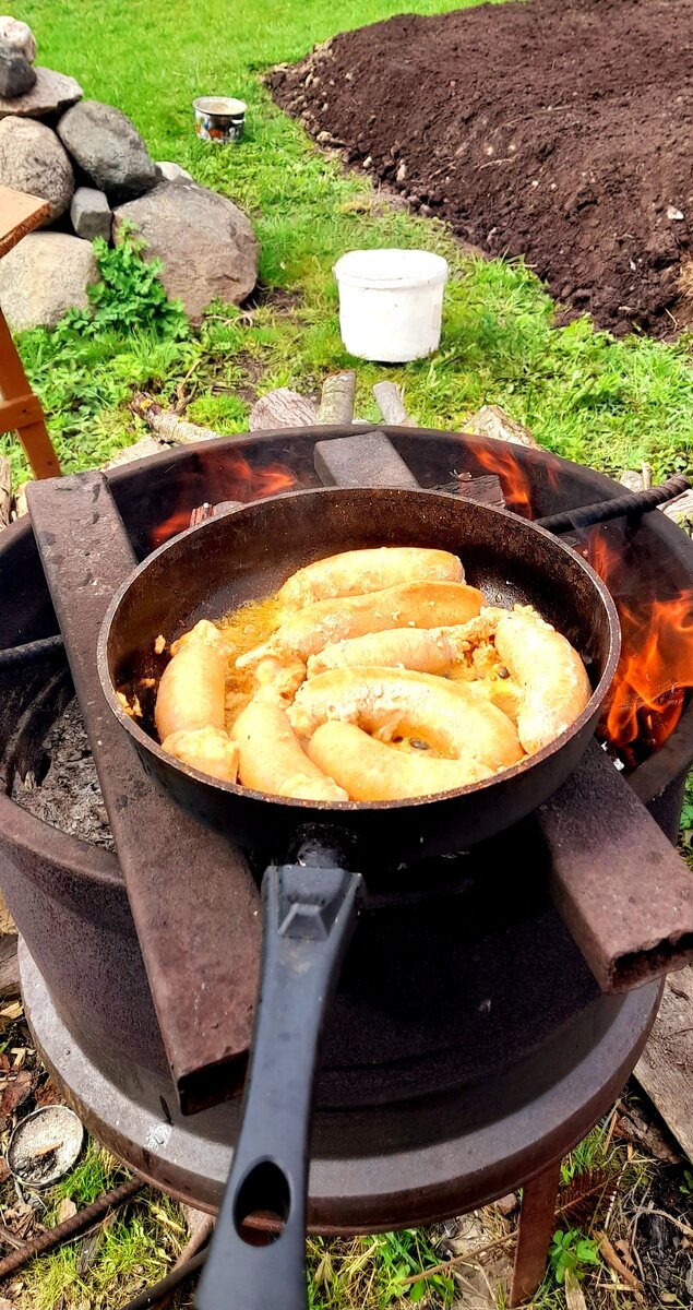 Купаты на второе! Возле картофельной гряды)))