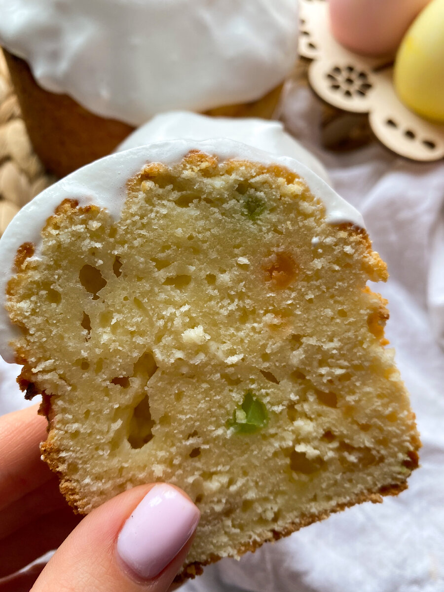 Куличи моего приготовления. Мне нравится творожный вариант.