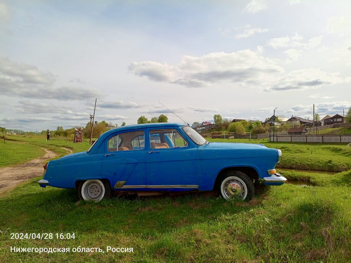 Ардатов - провинциальный городок в Нижегородской области, погожим весенним  днём.Выставка ретро автомобилей и мотоциклов под открытым небом. |  Нижегородец 76 | Дзен