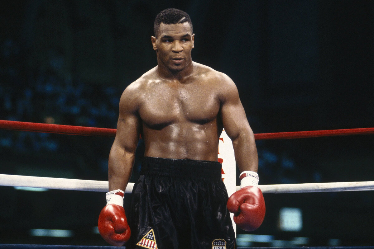     Железный Майк размяк: Как Тайсон из жестокого нокаутера превратился в улыбчивого добряка