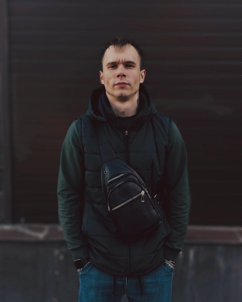 На фото Николай Семёнов