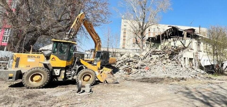    Снос дома. Источник: Пресс-центр городской администрации