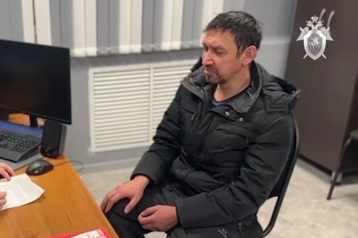    Обвиняемый на допросе.