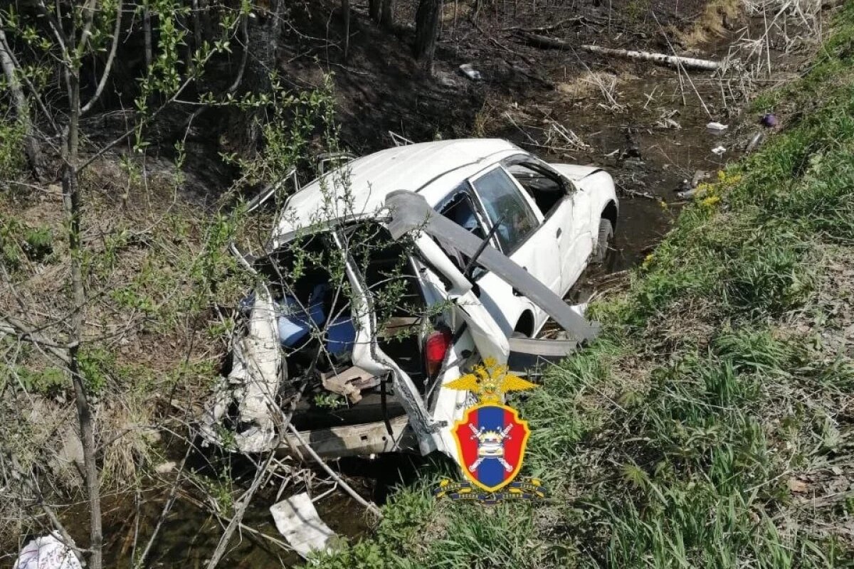 Под Хабаровском пьяный водитель Nissan влетел в грузовик, пятеро в больнице  | Аргументы и факты - Хабаровск | Дзен