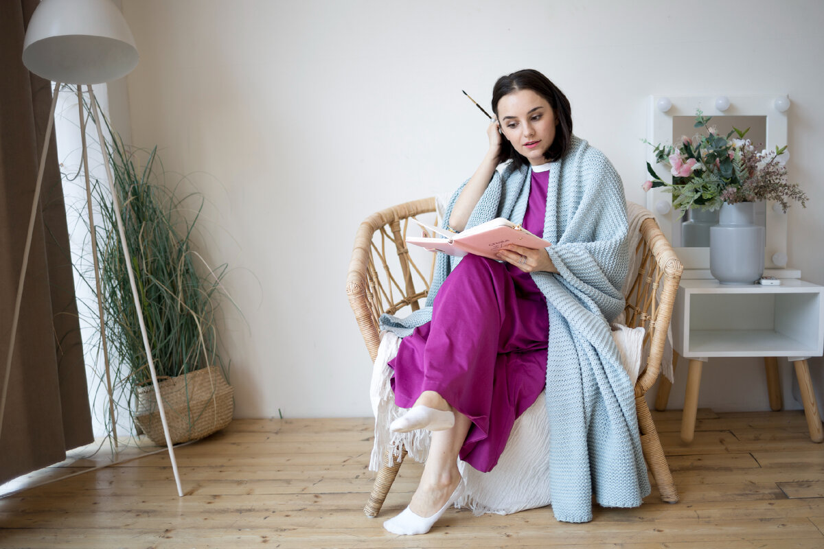 Катерина Полищук, создатель онлайн-школы по продажам и продвижению для мастеров ручной работы и победительница конкурса для самозанятых Москвы «Ты можешь» в 2023 году в номинации «Кот ученый»