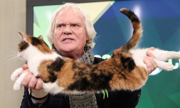    Куклачев уже рвется на сцену