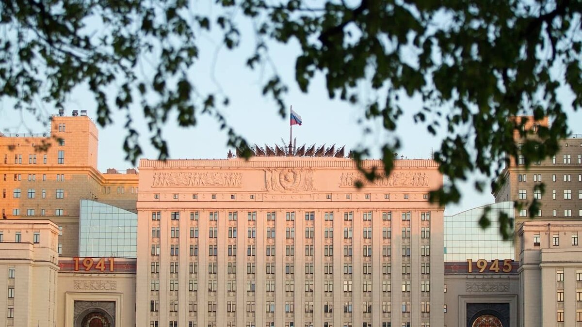 Фото: https://tvzvezda.ru/ (https://mcdn.tvzvezda.ru/storage/news_other_images/2024/04/30/2d88455e418943c4b724b1d28c641ae7.jpg)