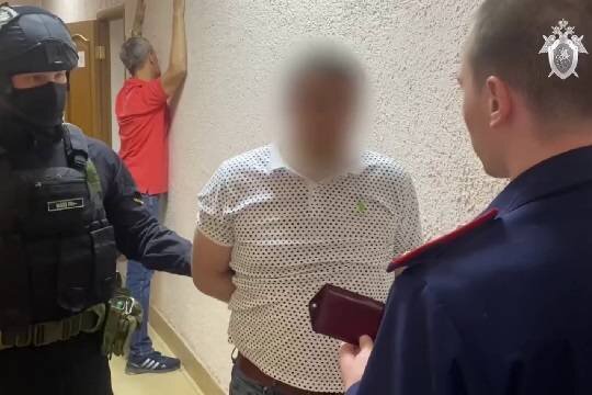    Бизнесмен из Пскова подозревается в подкупе замглавы города с помощью дорогого массажного кресла