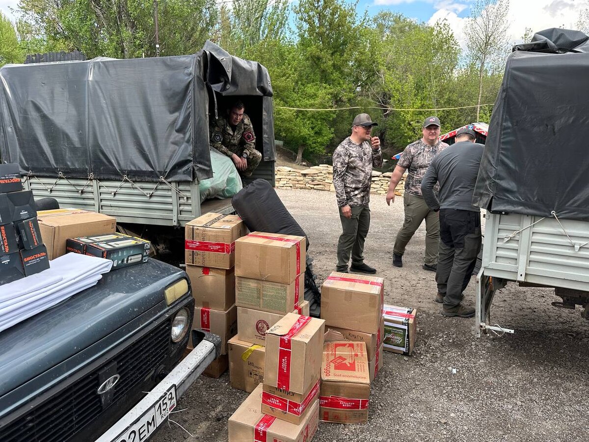 💪 👏 В зону СВО из Пермского края прибыли 13 автомобилей и гуманитарная  помощь жителям г. Северодонецка | Министерство территориальной безопасности  Пермского края | Дзен