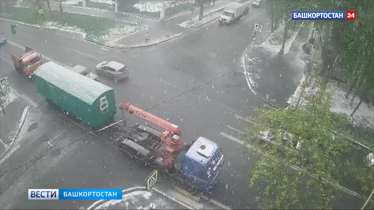    В мае столицу Башкирии накрыл снегопад