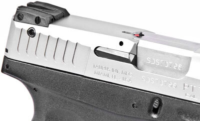 Taurus Slim. Вид на целик, замок безопасности TSS и указатель наличия патрона в патроннике