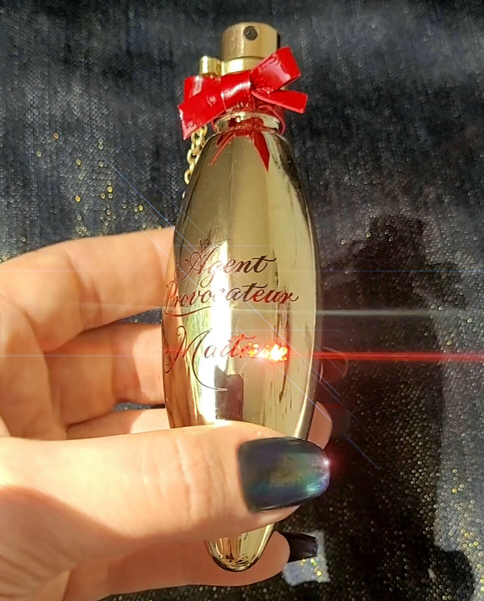 Ни одно фото не передаст, как горят изнутри эти буквы