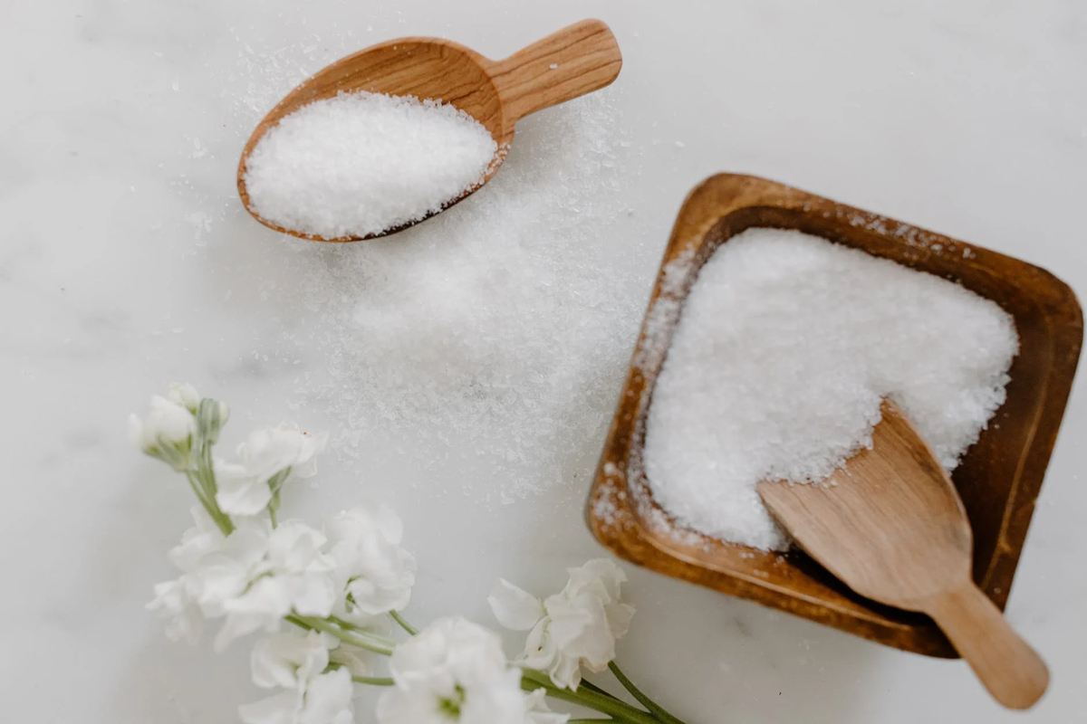  Соль — природная кладезь микроэлементов, необходимых для правильного функционирования организма и сохранения крепкого здоровья.