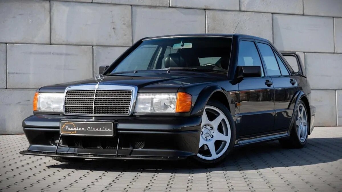 Культовый Mercedes-Benz 190E Evo II продают в России за 49,8 миллиона  рублей | Журнал Авто.ру | Дзен