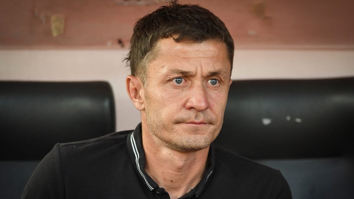    Перед Сашей Иличем поставлена сложная задача сохранить для ФК \