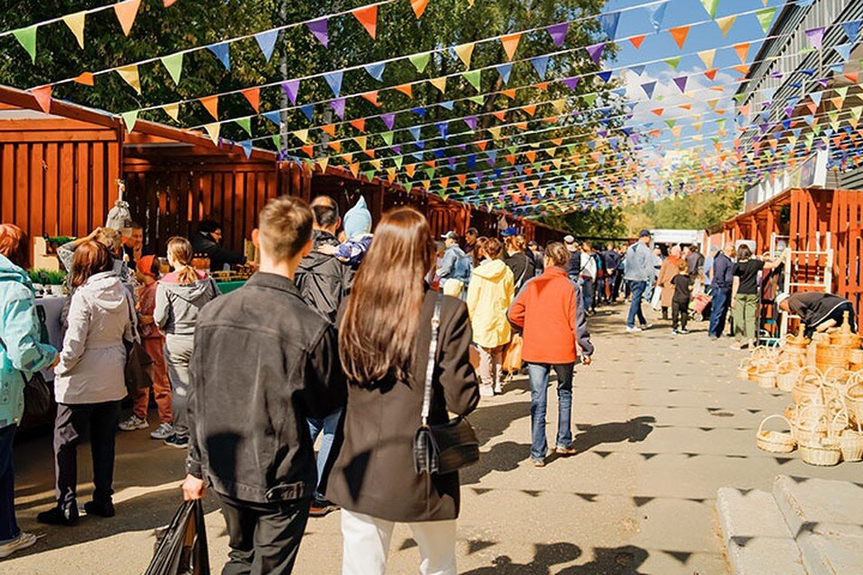    Ярмарка в 2023 году на Ипподроме. Фото: Мария Бакланова