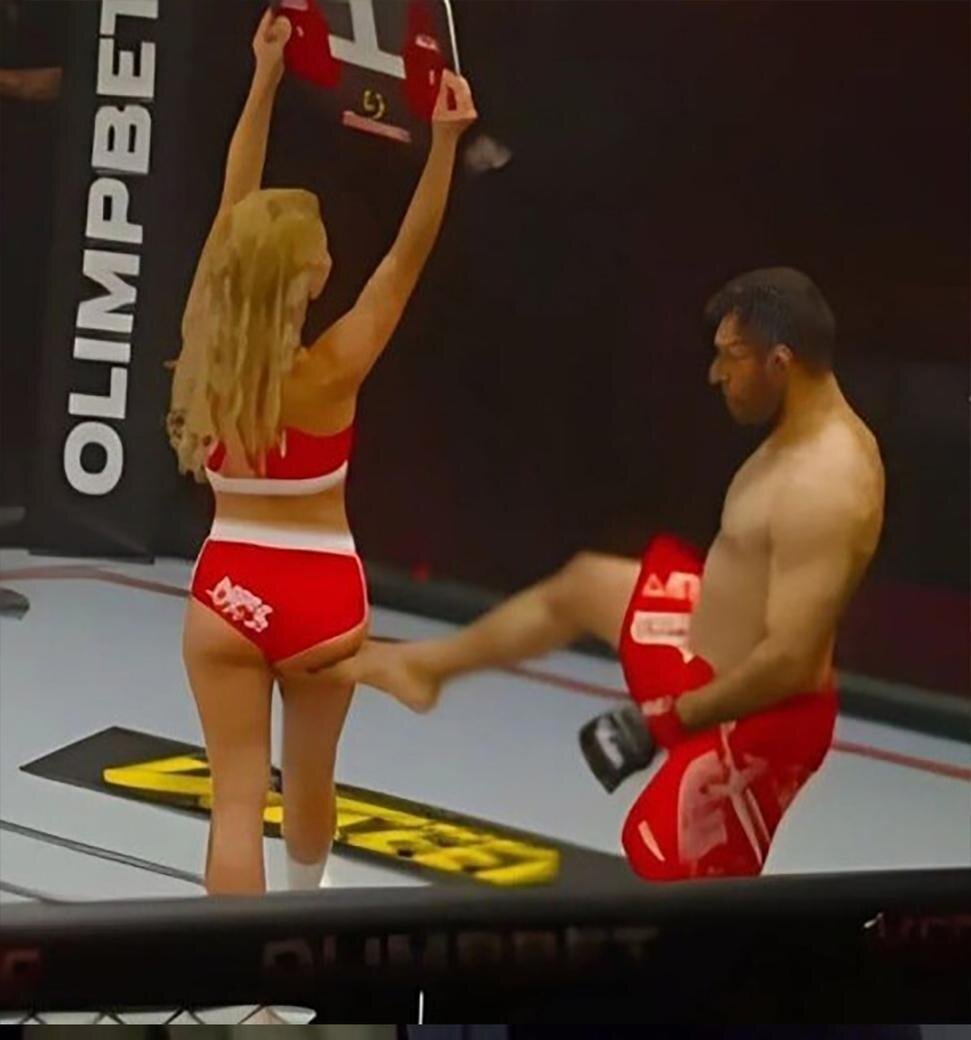     Али Хейбати был пожизненно дисквалифицирован Hardcore за пинок ринг-герл