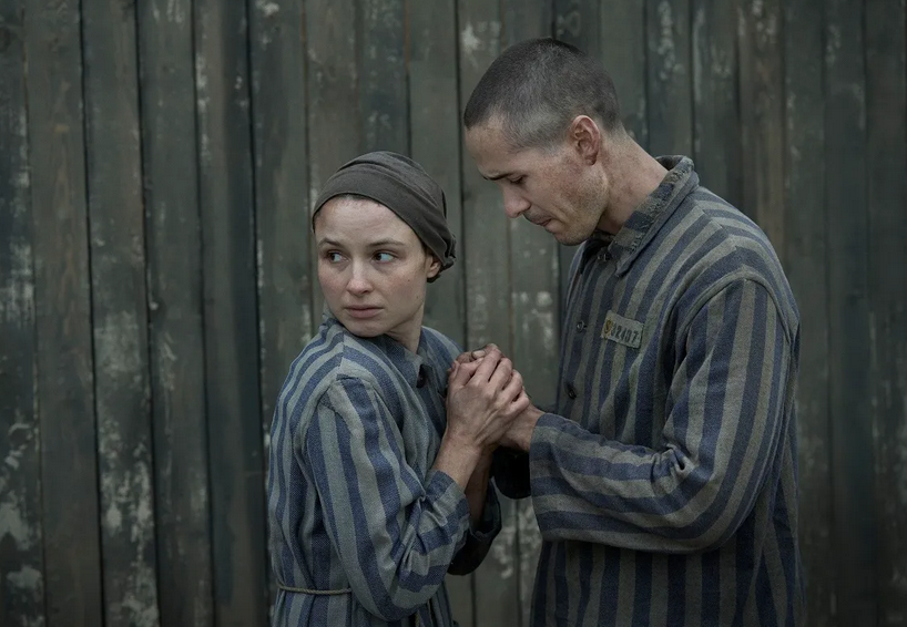 Листайте кадры.