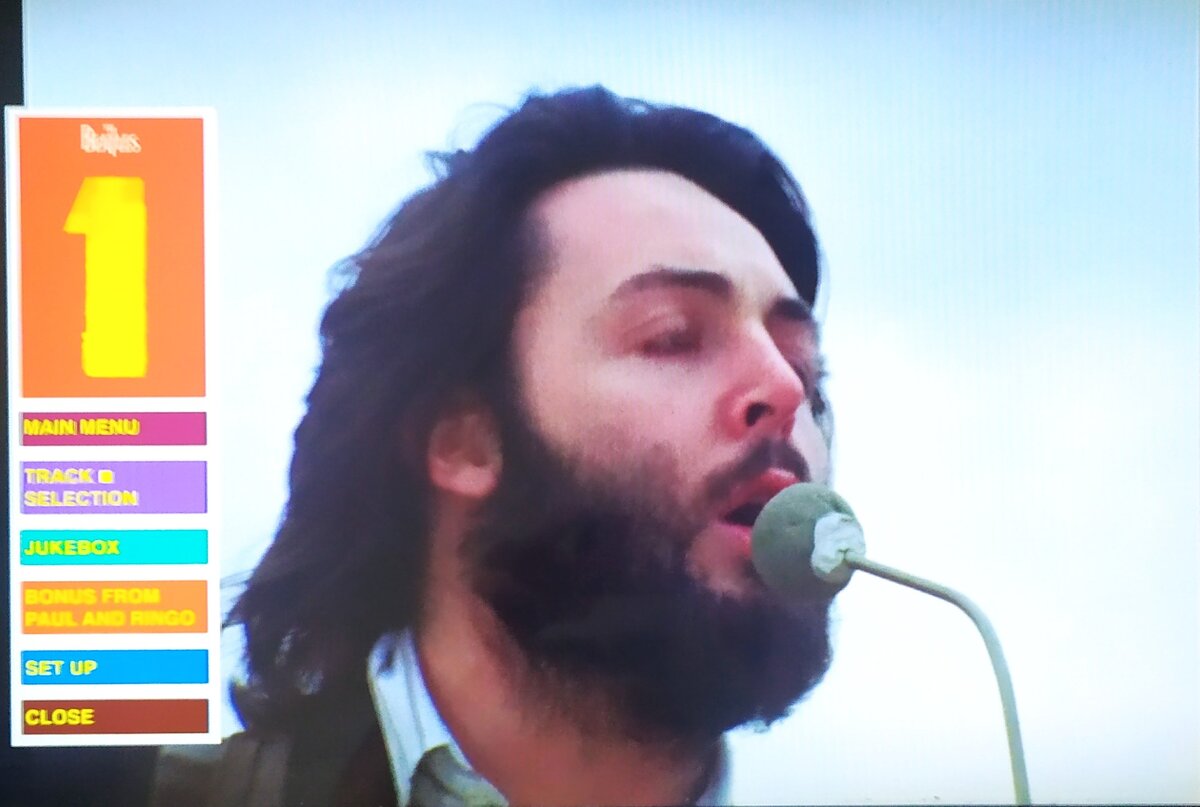 The Beatles "1" CD + Blu-ray: главное меню для выбора любой опции во время воспроизведения 