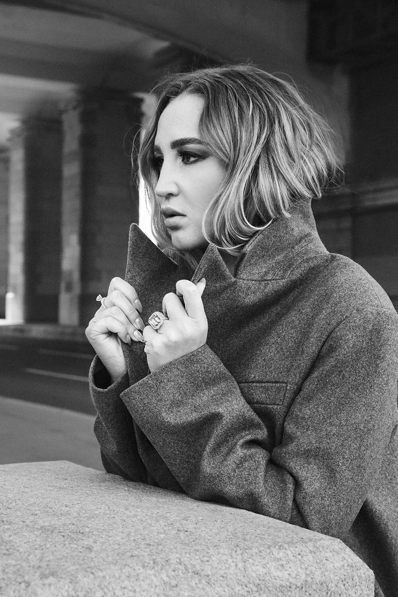 Представительница женщины-козерога - Ольга Бузова.