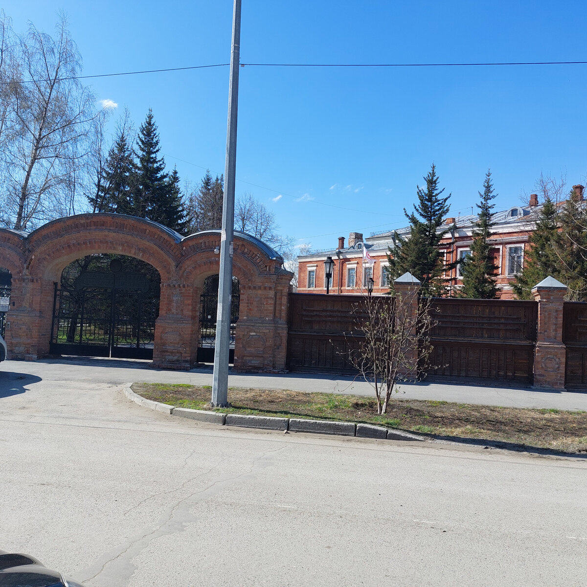 Вид со стороны Л.Толстого на музей