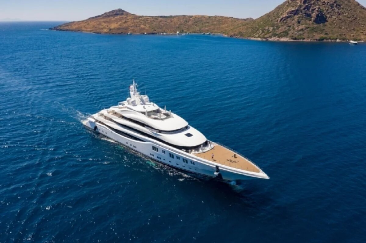    В Австрии представили подводную яхту апокалипсиса