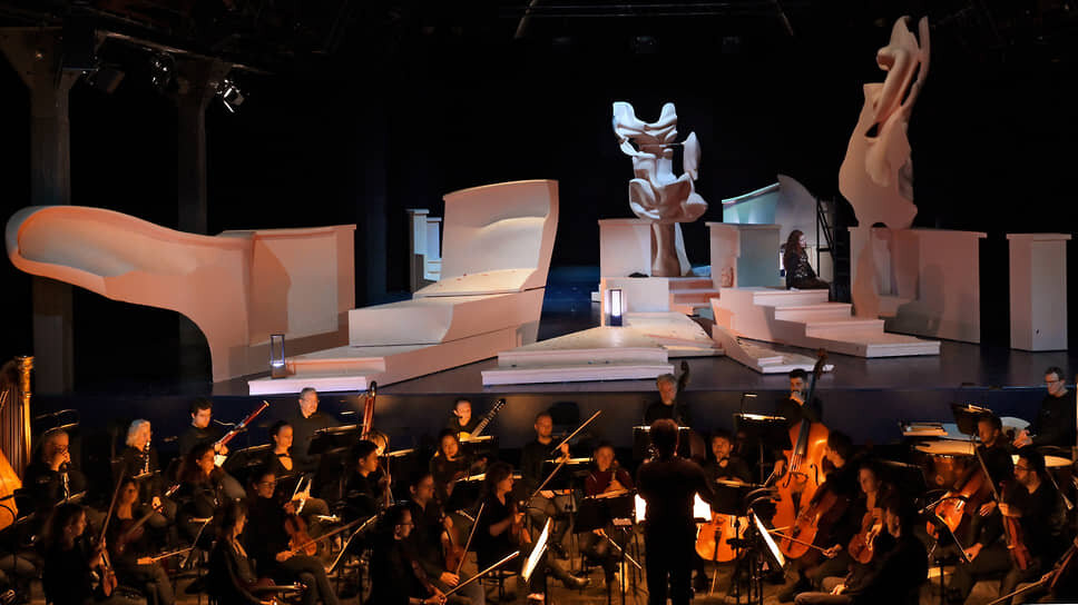     Фото: Barbara Aumuller / Oper Frankfurt