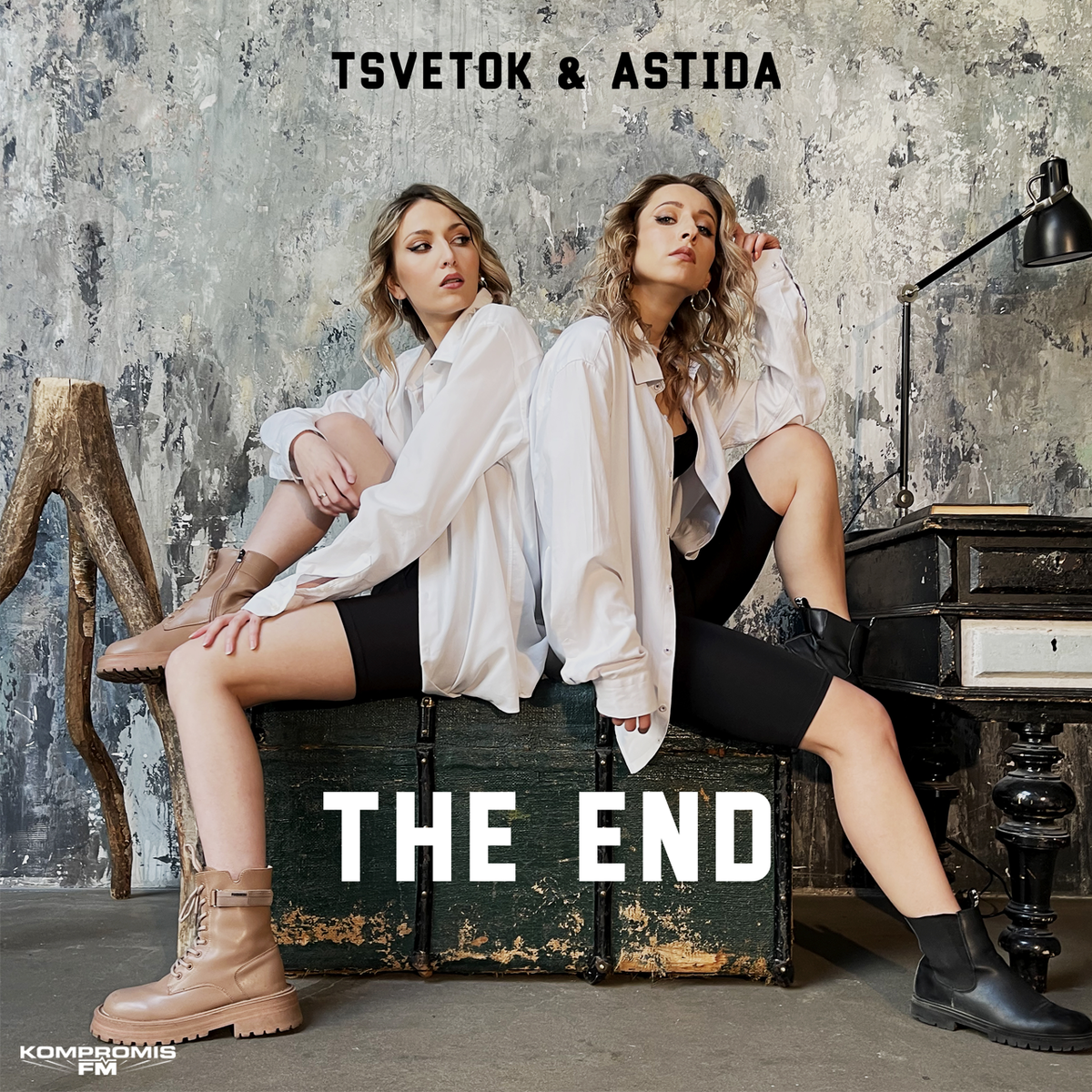 Новинка! 🔥

ASTIDA и TSVETOK с песней «THE END» в ротации радио KOMPROMIS FM. 📻

Женский дуэт ASTIDA & TSVETOK это две разные личности с общим прошлым.