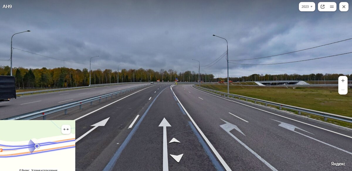 Видимо, нужно было уйти левее, а я поехал правее.