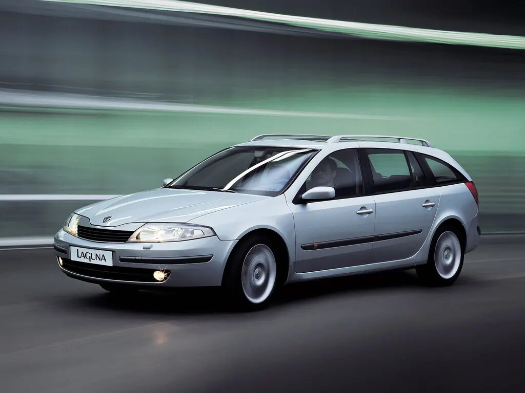 Renault Laguna II 2003 года в кузове универсал