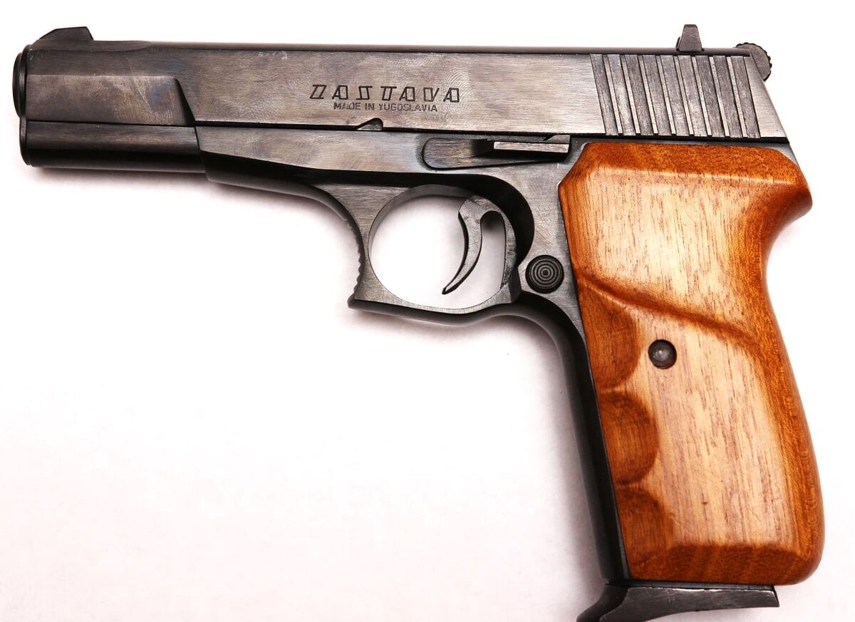 Пистолет М93. Вид слева.