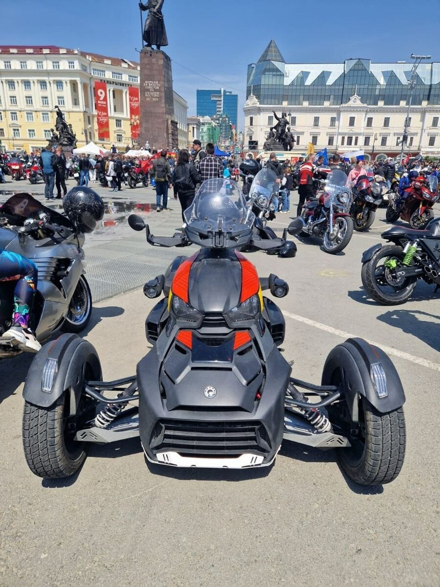 Ревут сотни моторов: байкерский сезон открыли в Приморском крае — фото |  Восток-Медиа | Дзен