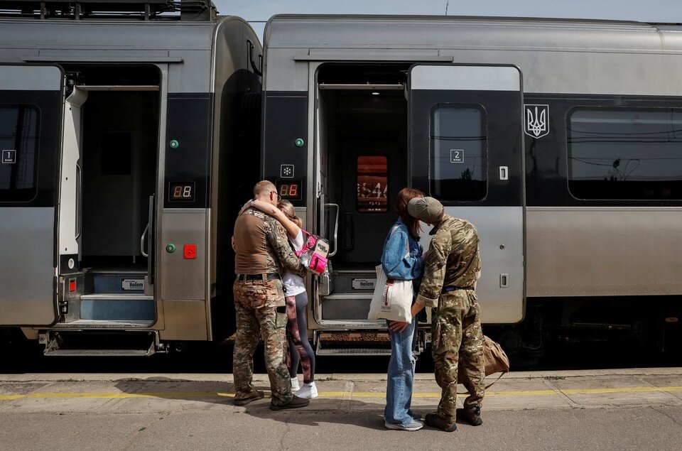   Заберут всех! REUTERS