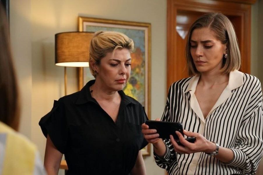 кадр из сериала
