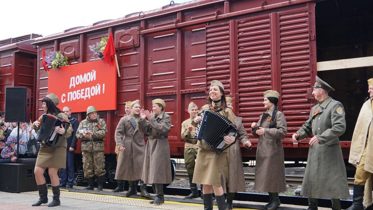  📷    Сегодня, 4 мая, в Оренбуржье встретили «Поезд Победы» Марина Шарт