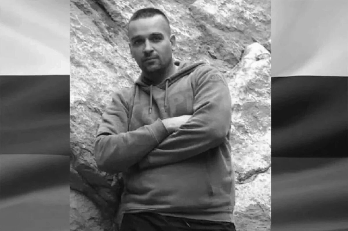    В поселке Изоплит отрыли памятную доску в честь погибшего молодого бойца