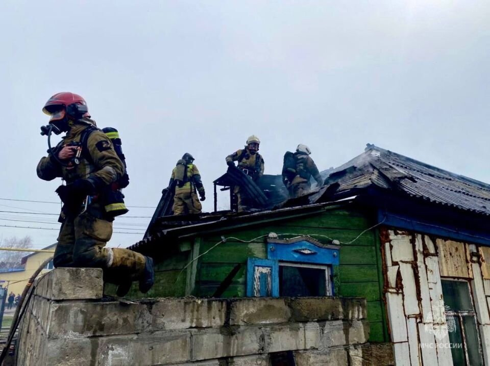    Пожар на улице Кутузова. Источник: ГУ МЧС по Алтайскому краю