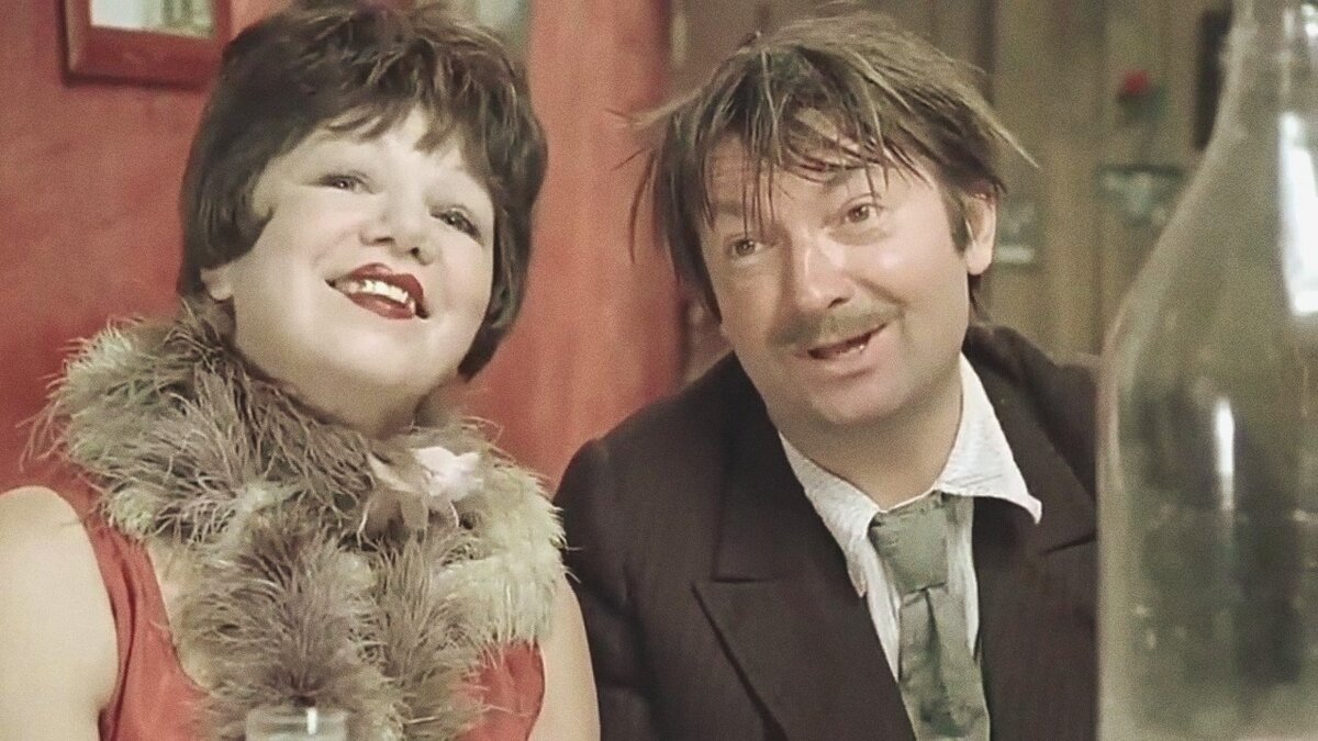 У Гайдая что не фильм, то шедевр. Вся его фильмография полнится выдающимися лентами, ставшими настоящей классикой, навсегда вошедшей в историю кинематографа.-3